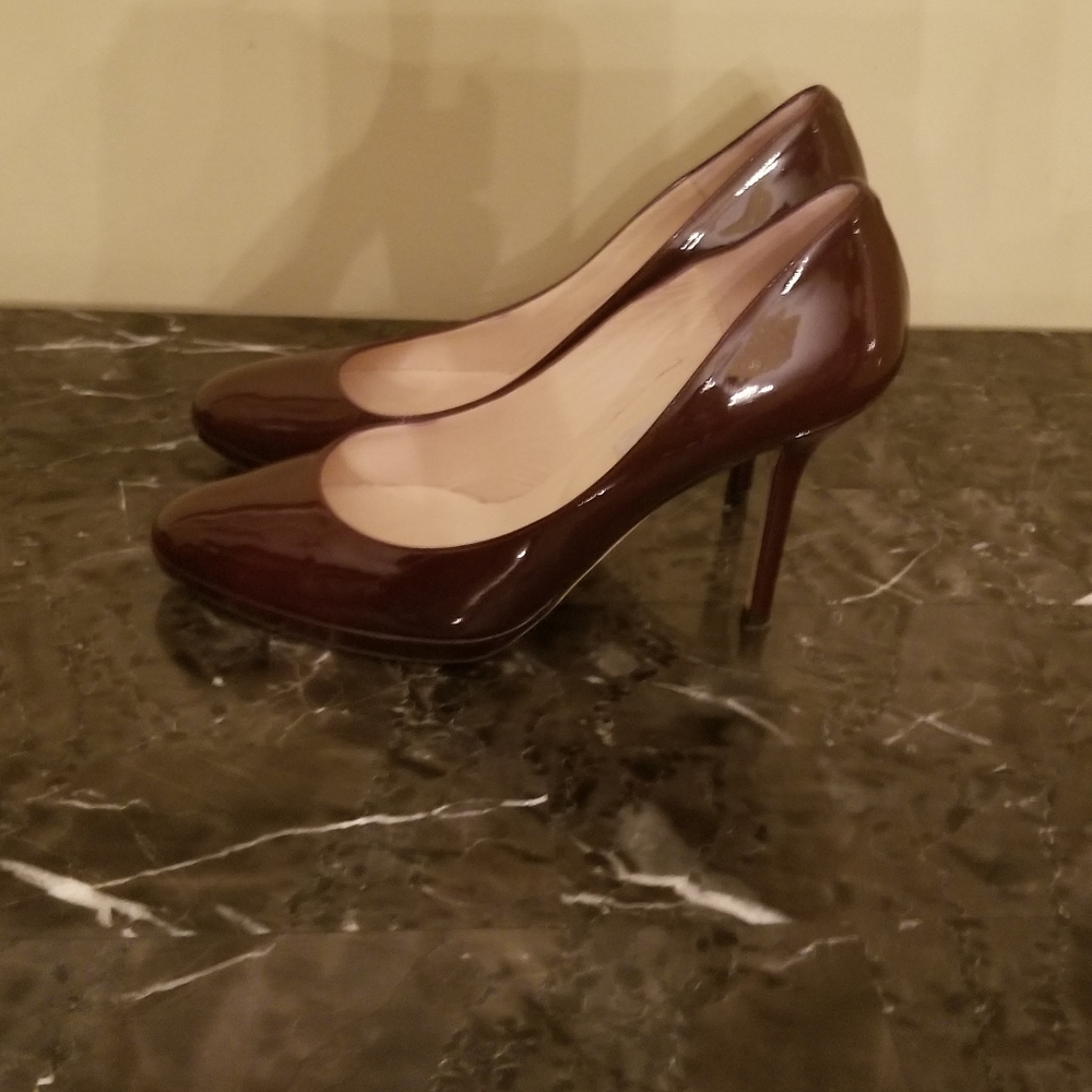 Jimmy Choo Authentic - Picture 8 of 12